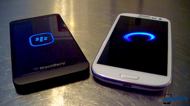 blackberry-z10-vs-galaxy-s-III-pocketnow