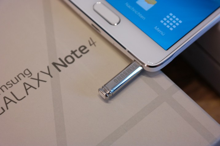 Samsung_Galaxy-Note4_Unboxing_spen