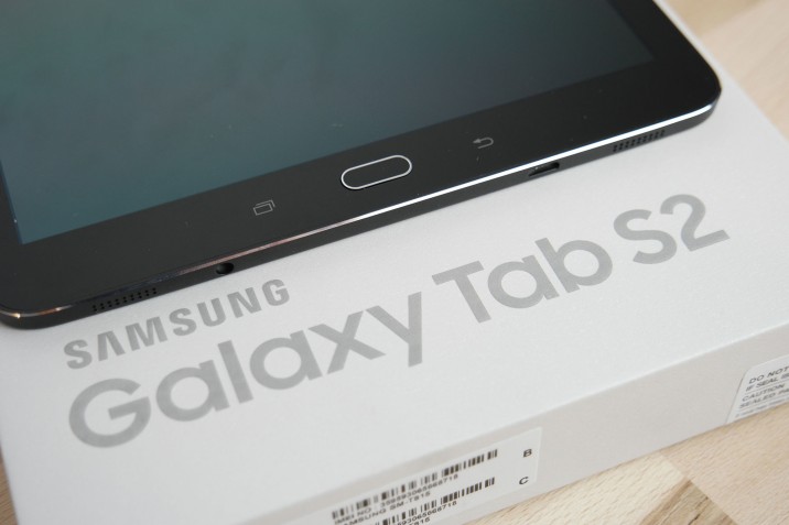 Galaxy_TabS2_Unboxing_5